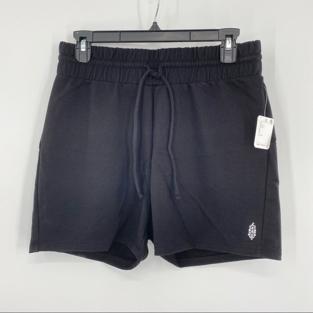 Free People NWT Sunny Set 2 Piece Sweatshirt Shorts Athleisure Set Black SM New - Picture 5 of 12